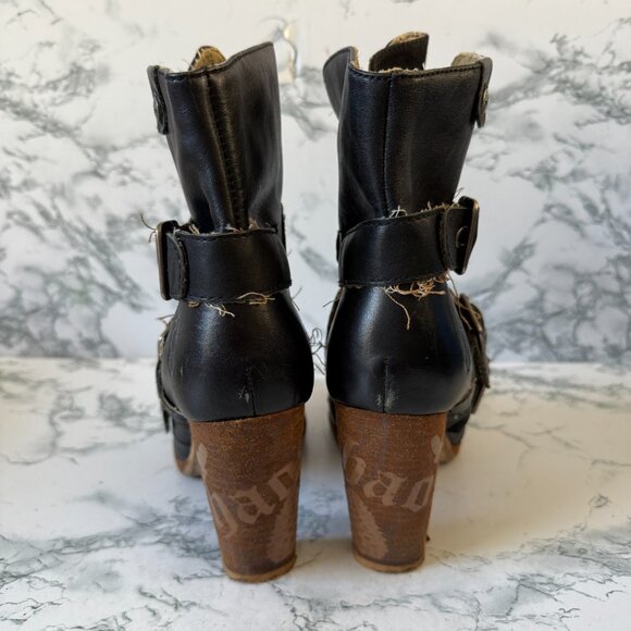 London Underground Women UK 7.5 US 9 Heeled Boots Black Leather Grunge Goth Shoe - Picture 5 of 7